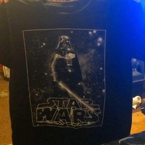 EUC! Lucasfilms Ltd Star Wars Darth Vader Light Saber Print T-shirt Size S - Picture 9 of 9